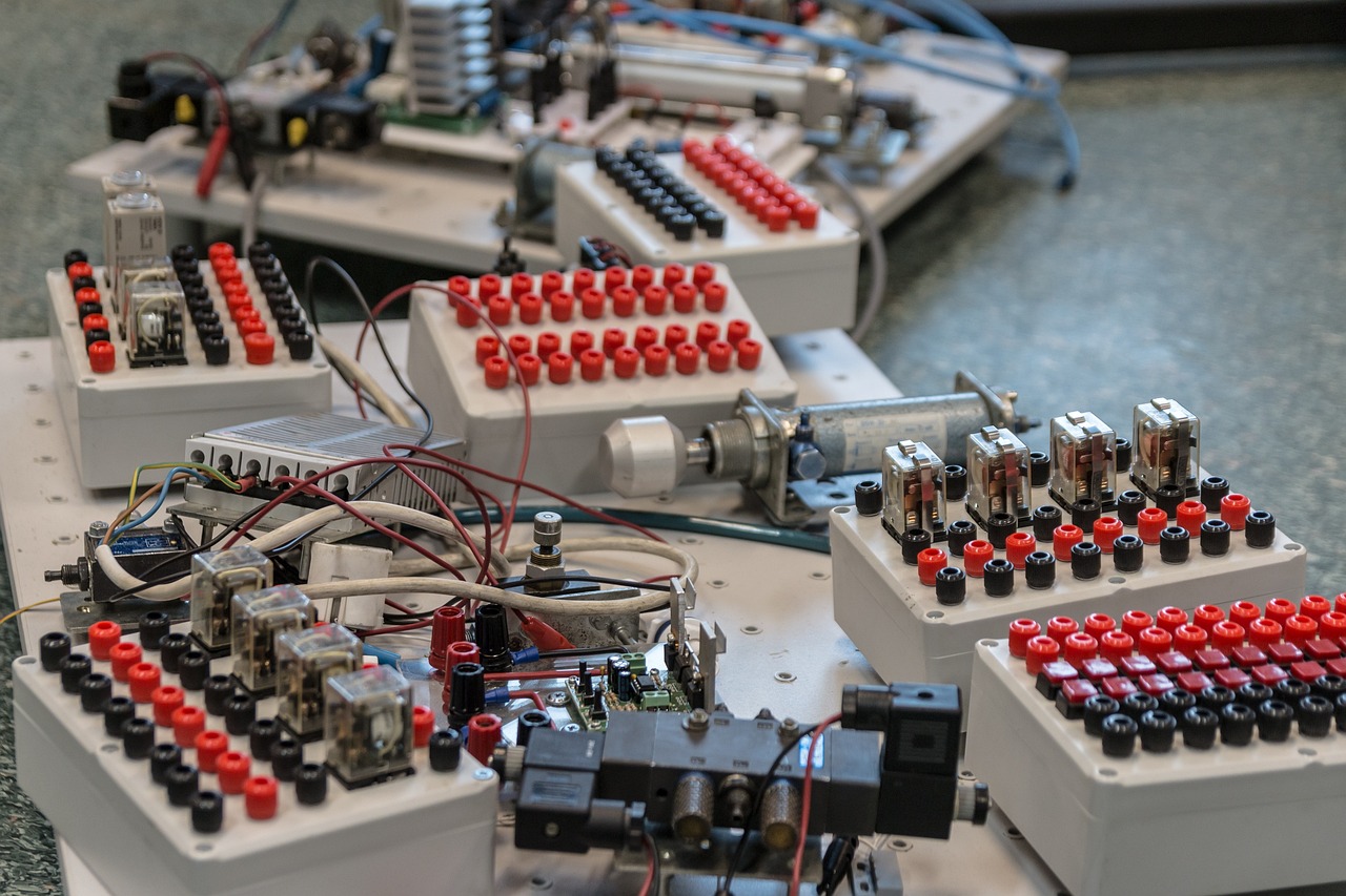 科技与家居生活的完美融合,最新型冰箱亮相!