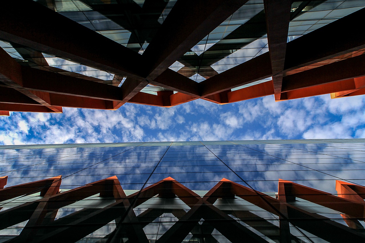 赖小民最新情况及金融界动态与反思