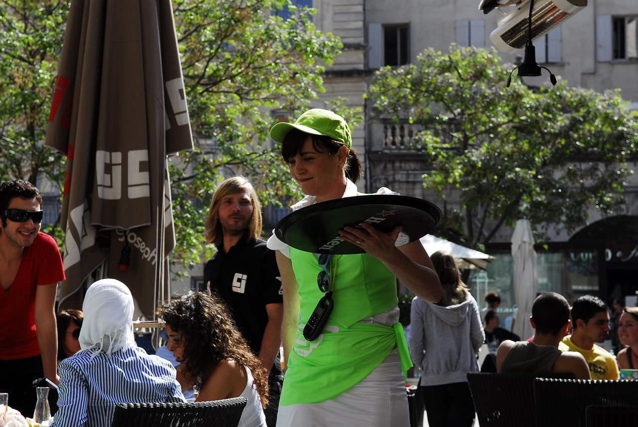 警惕!最新捆女犯视频涉黄问题及危害,揭露真相,呼吁社会关注女性权益保护。