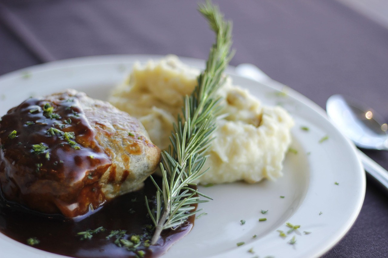 最新菜谱大全,带你领略千变万化的美食世界探索之旅