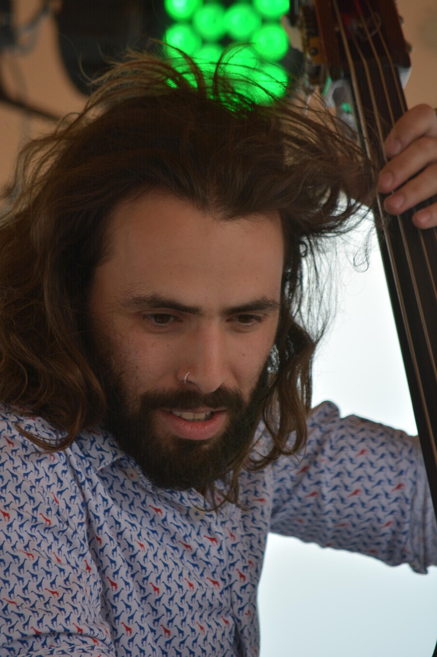 演员张悦的艺术之路,演技之光与多元魅力展现