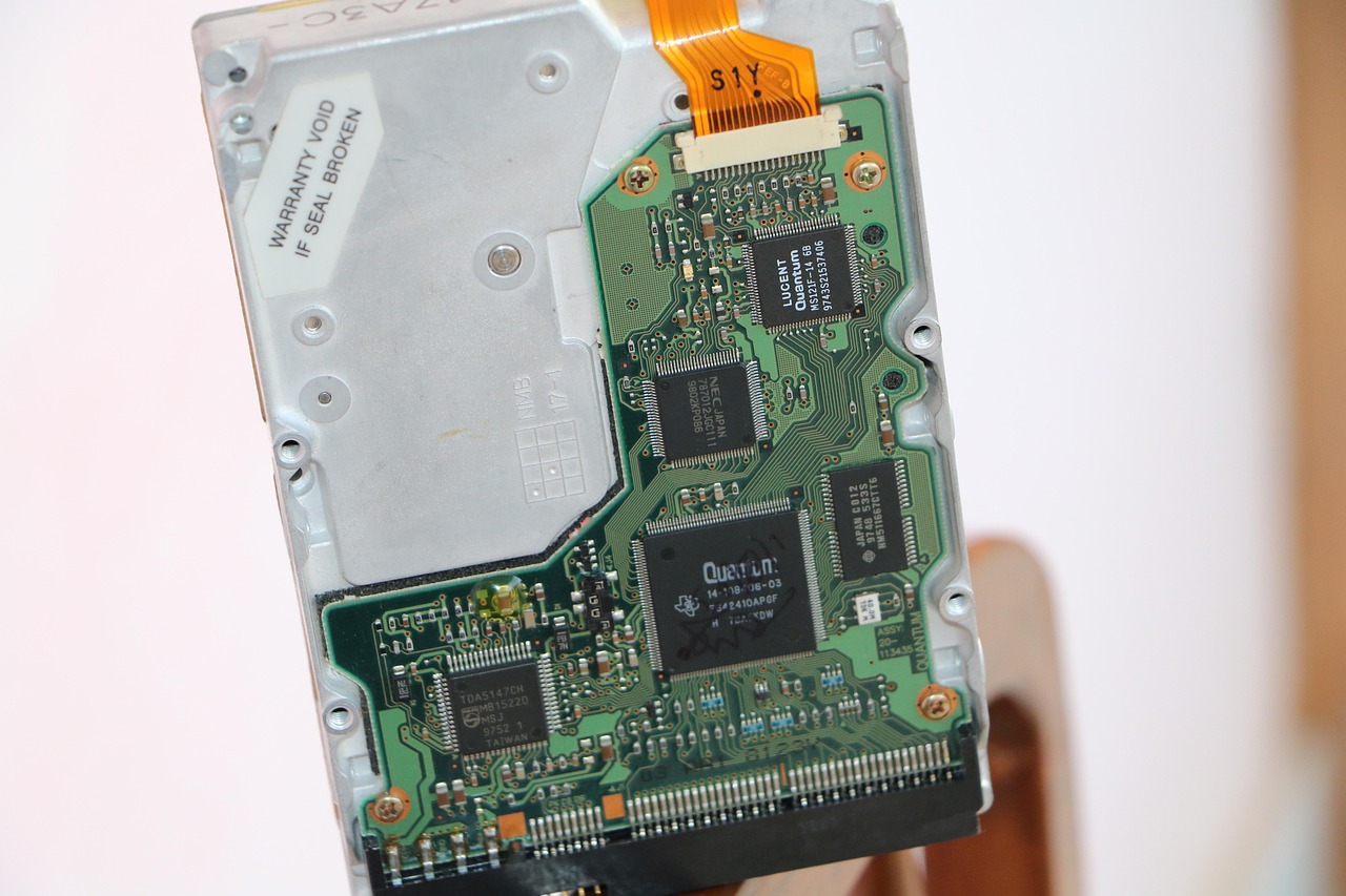 关于2T固态硬盘价格的探讨与分析