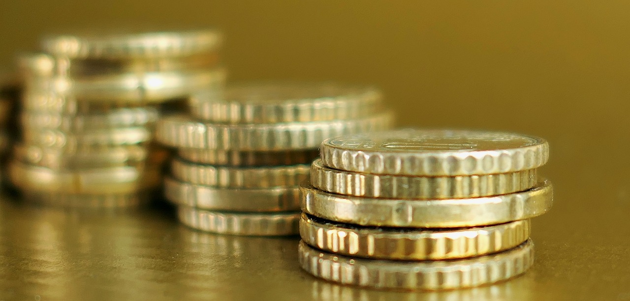 最新陨石行情揭秘,星辰碎片的价值与影响探索