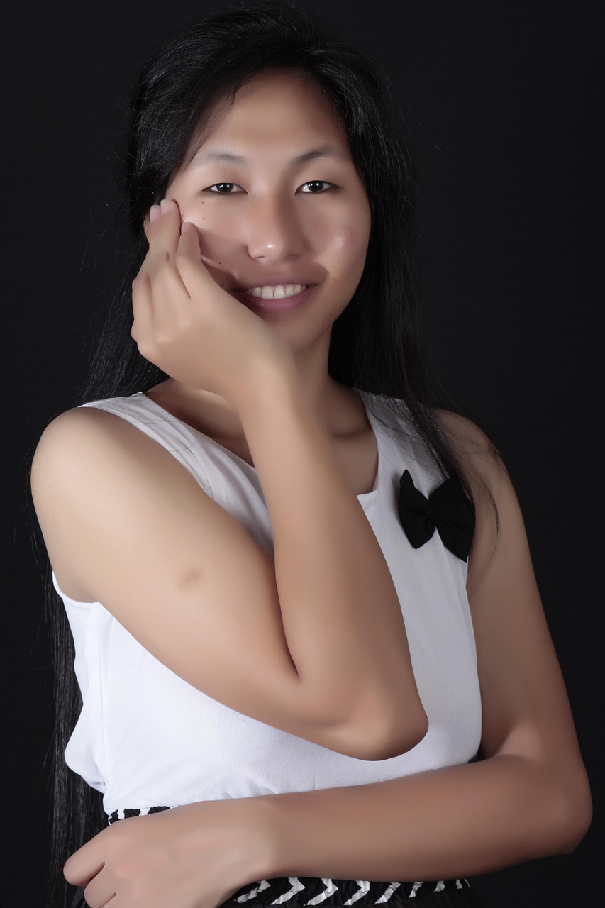 2017流行丸子发型,时尚魅力的完美展现