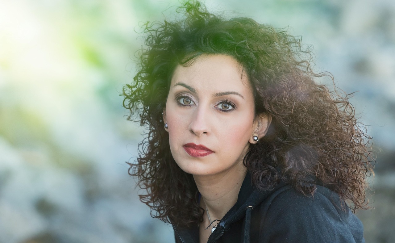 陈宝莲电影重温经典,在线观看感受永恒魅力