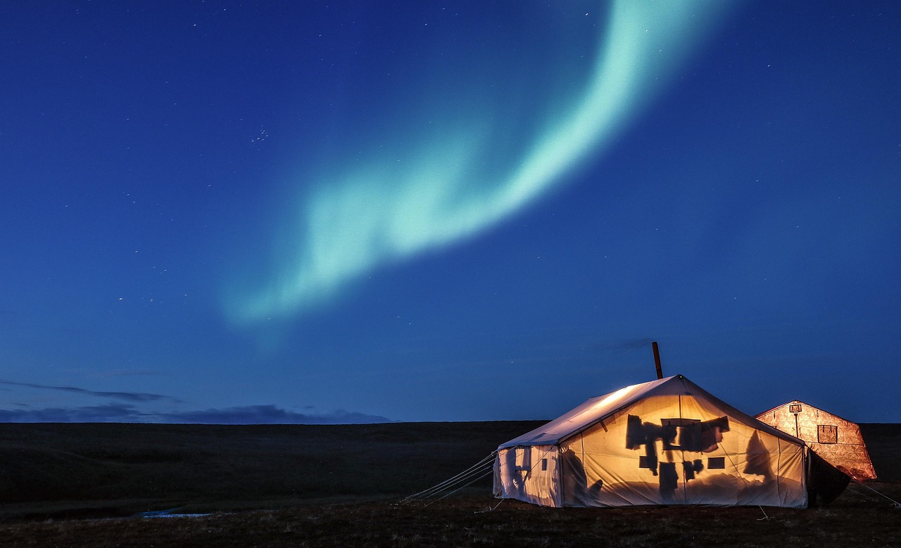 三月国有上市公司股权转让动态解析