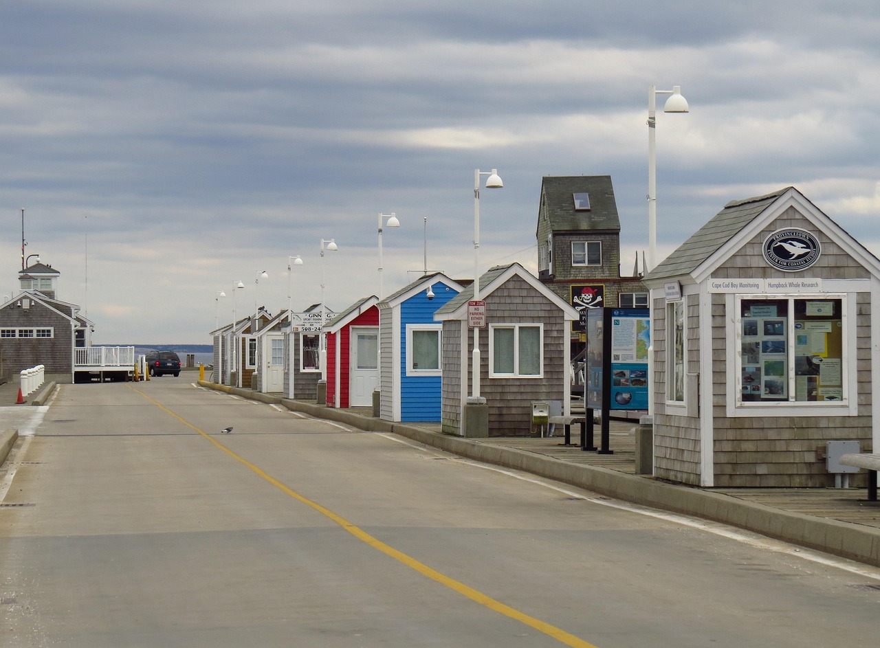 杨浦渔人码头最新动态,滨江风景线繁荣发展纪实