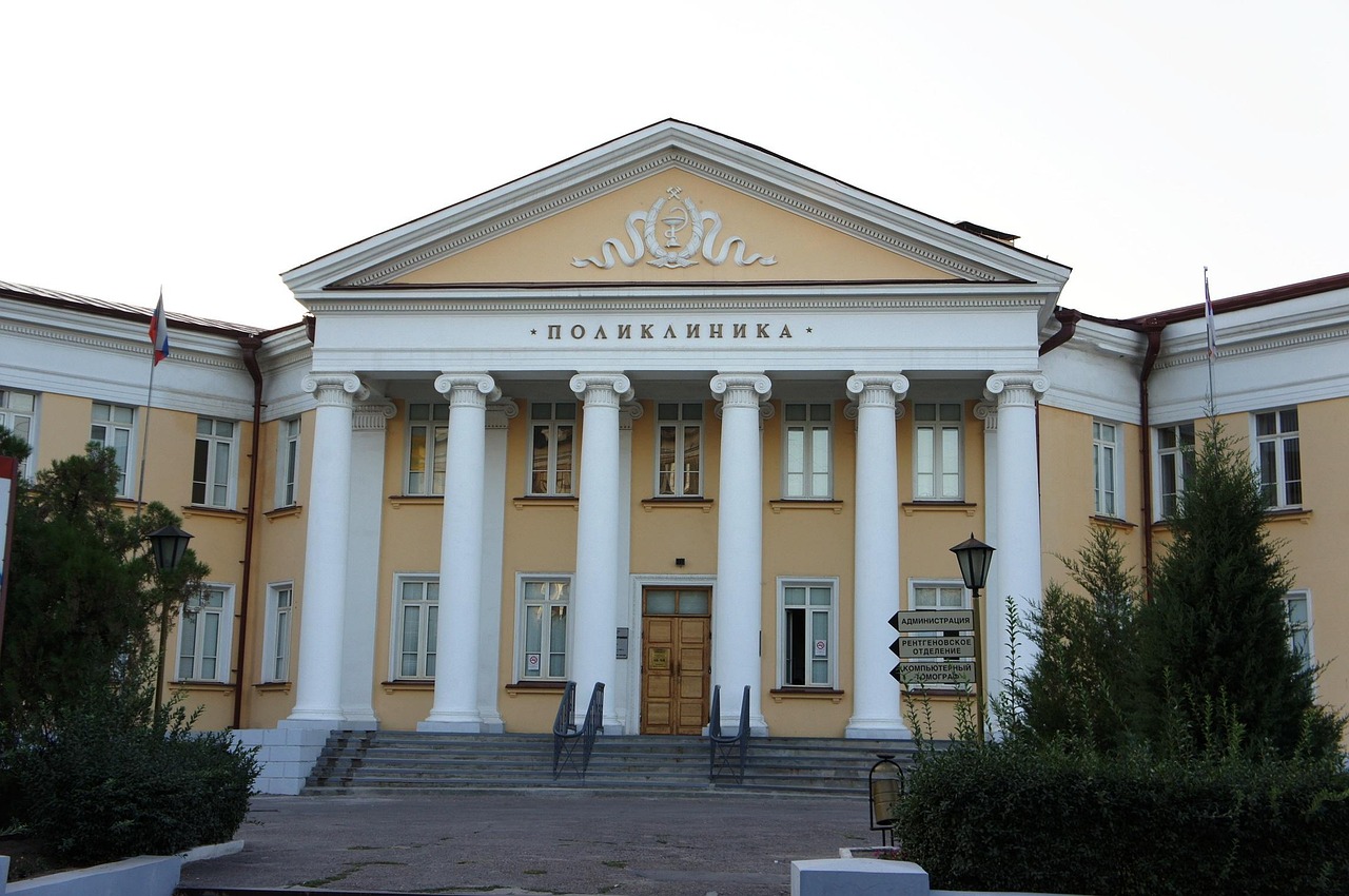 4月我国医务人员薪资最新调整动态,聚焦薪酬改革新动向