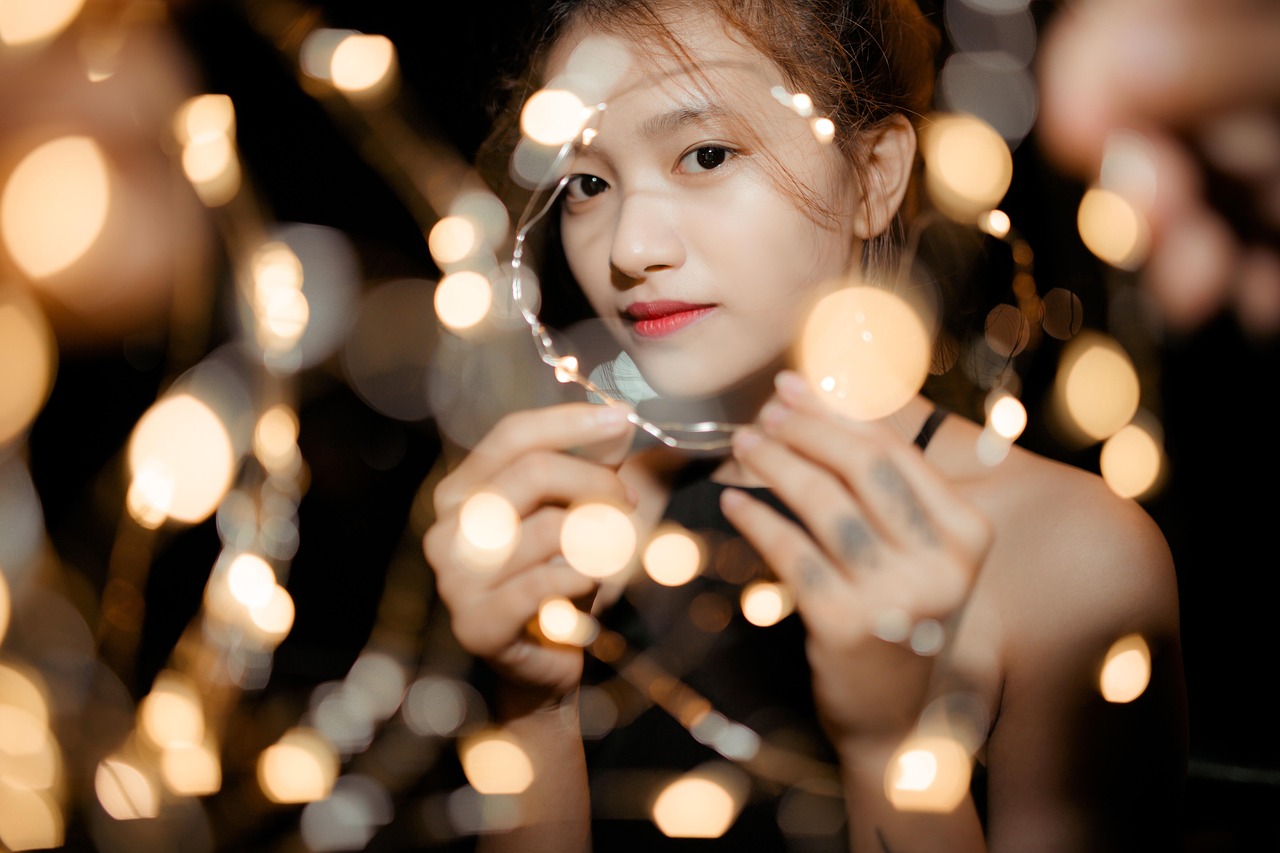 五月狃花女电影，艺术之花的绽放